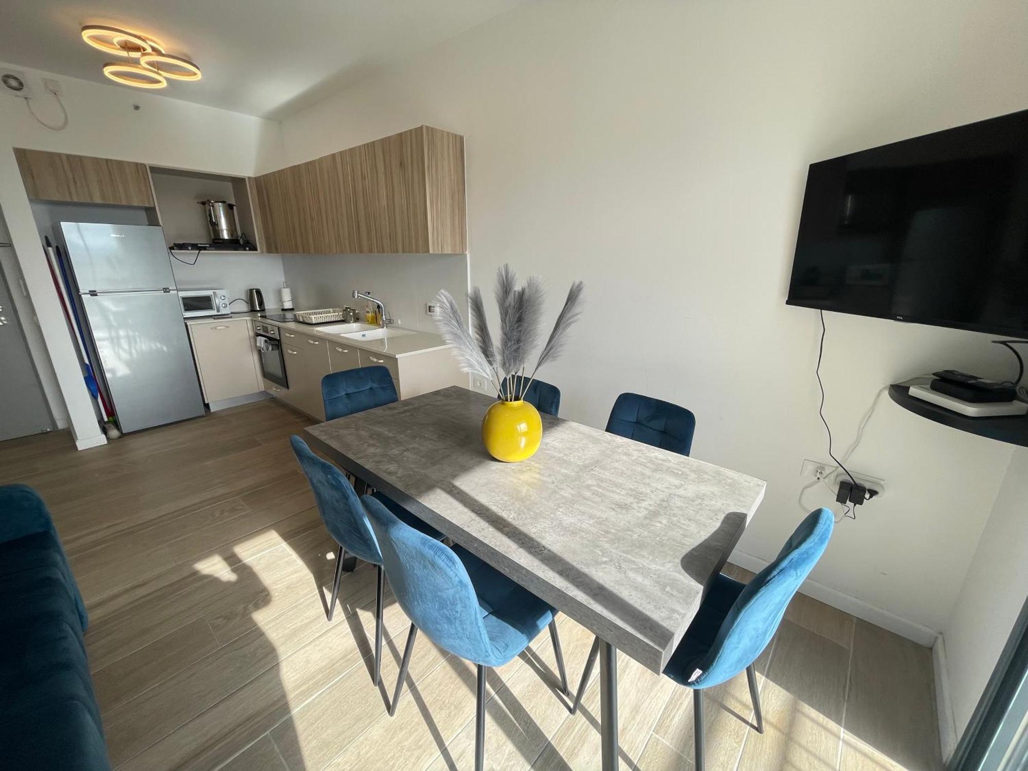 Beautiful 2br Near Mahane Yehuda *